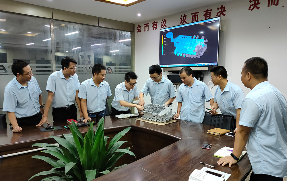 通過(guò)不斷實(shí)踐探索，完善改良設計理論與設計思維， 在壓鑄模具研發(fā)領(lǐng)域形成了強大的競爭力。