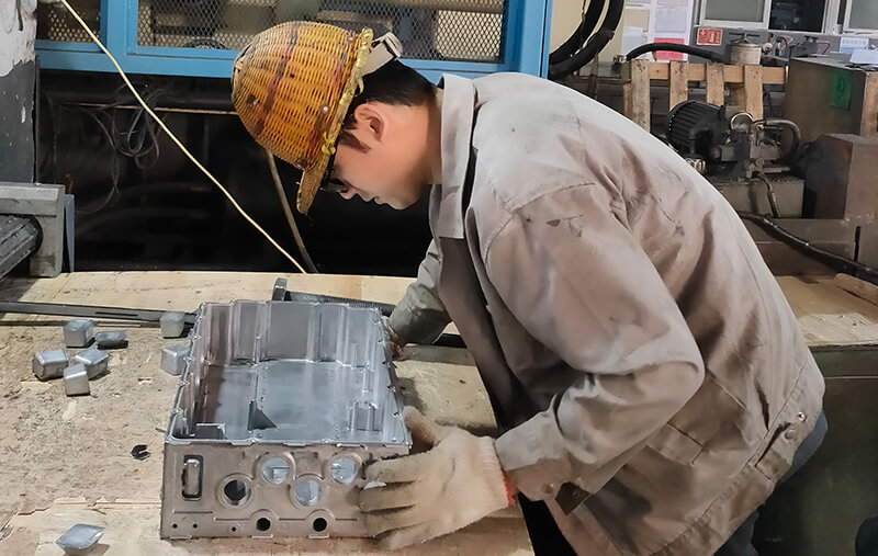 壓鑄巡檢，自檢